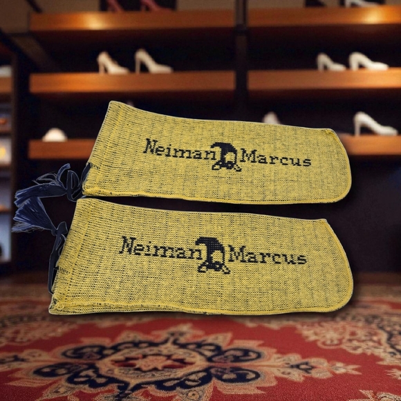 Neiman Marcus Accessories - NWOT Neiman Marcus Set of 2 Shoe Mittens Double Stitch Cotton Knit Dust Covers